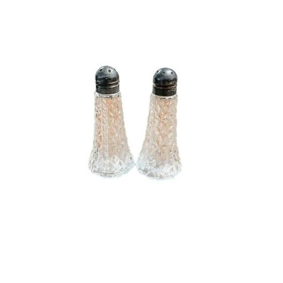 Vintage Crystal Glass Salt and Pepper Shaker Set - Picture 2 of 5
